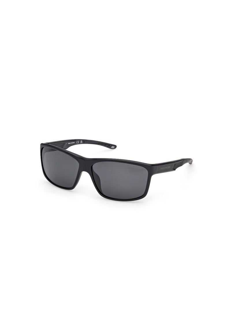 SKECHERS نظارات شمسية رجالية مستطيلة من سكيشرز SE0015802D63 بإطار كامل - Image 1